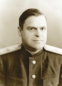 В.А. Пачкин — генерал — майор инженерно — технической службы, начальник строительства газопровода Саратов — Москва. 1946 г.