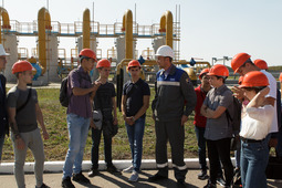 Студенты посетили компрессорную станцию «Новопетровская» Петровского ЛПУМГ