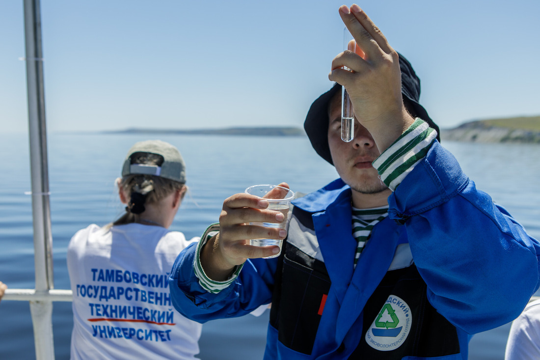 Забор воды для анализа